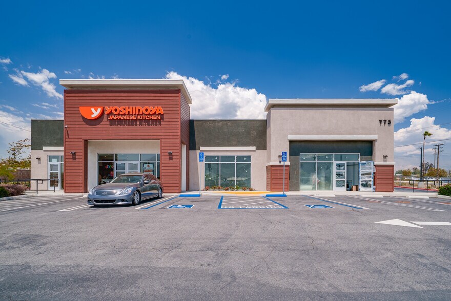 Primary Photo Of 775 E Ramsey St, Banning Fast Food For Sale