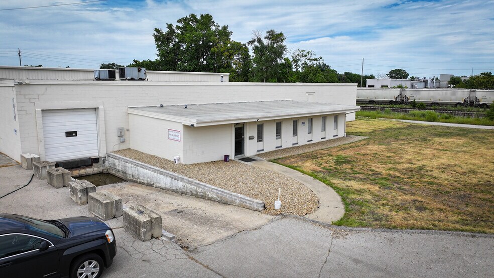 More Photos Of 1810 E McBride Ave, Decatur Warehouse For Sale