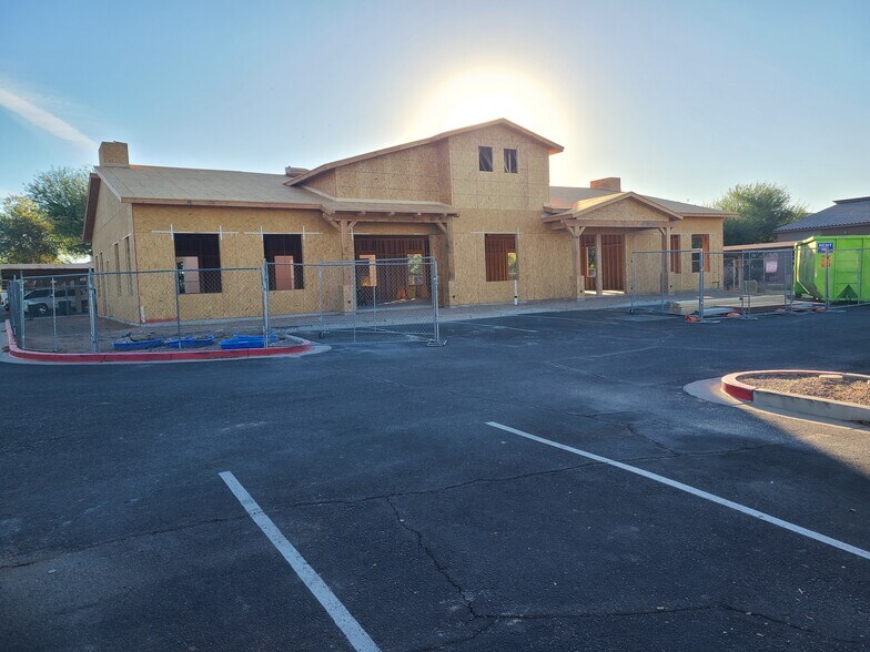 Primary Photo Of 41724 W Smith Enke Rd, Maricopa Medical For Lease