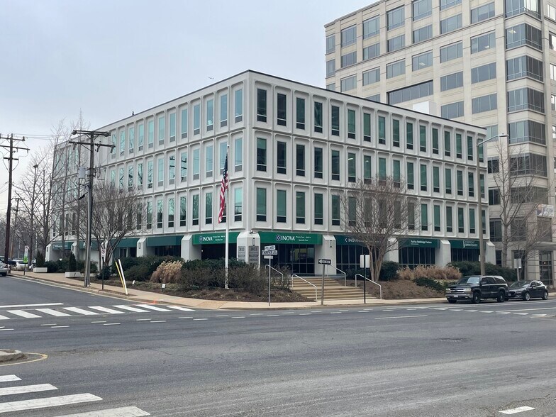 More Photos Of 3833 N Fairfax Dr, Arlington Medical For Lease