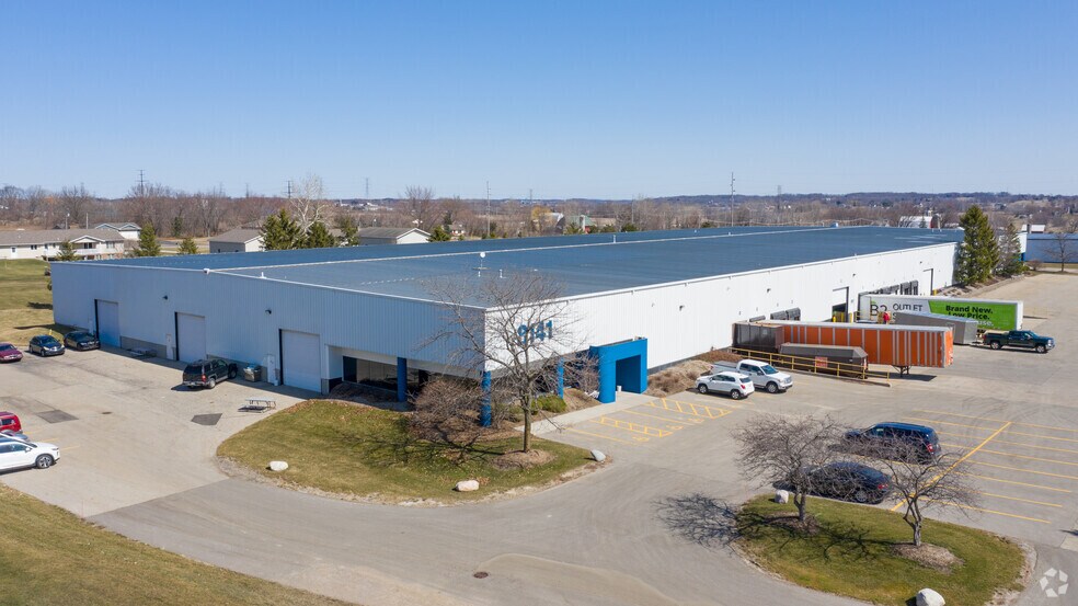 More Photos Of 8141 Logistics Dr, Zeeland Manufacturing For Lease