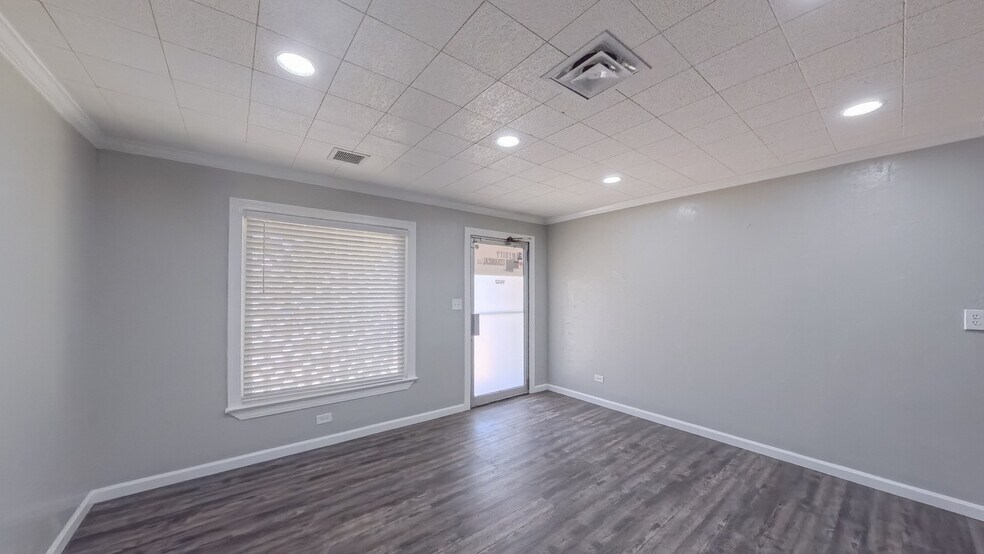 More Photos Of 1502 S Lipscomb St, Amarillo Light Distribution For Sale