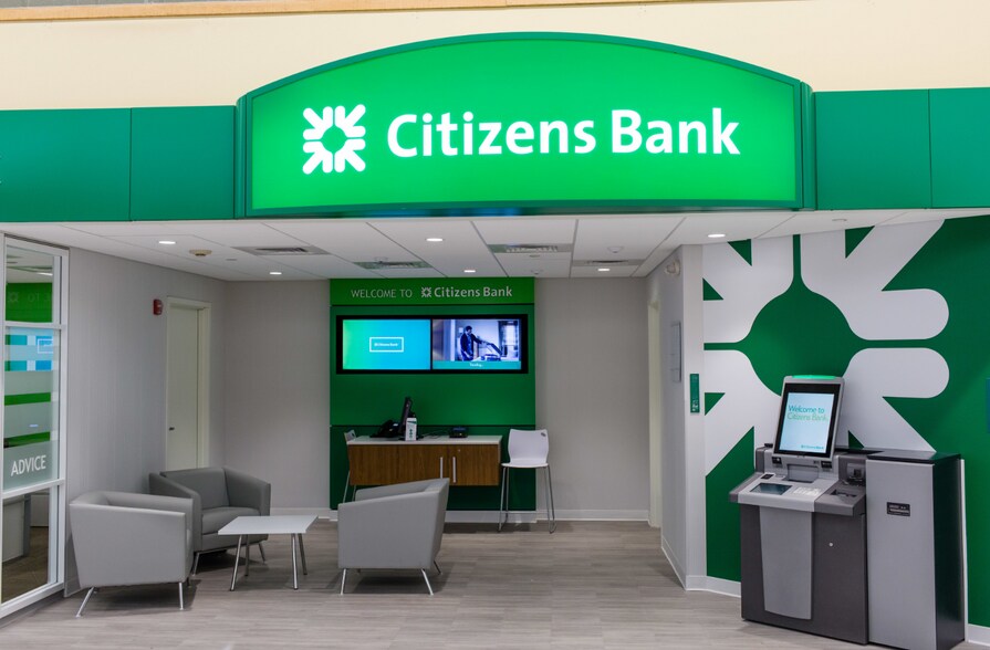 More Photos Of 1071 Baltimore Pike, Glen Mills Bank For Sale