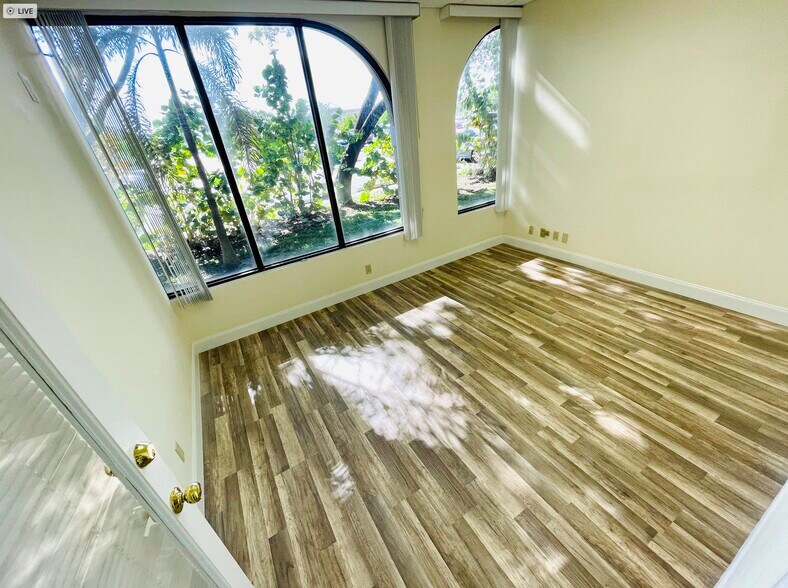 More Photos Of 3450 Northlake Blvd, North Palm Beach Medical For Lease