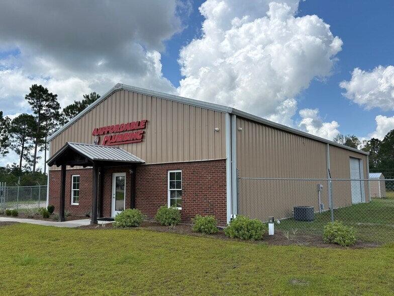 More Photos Of 19358 Valdosta Hwy, Valdosta Light Distribution For Lease