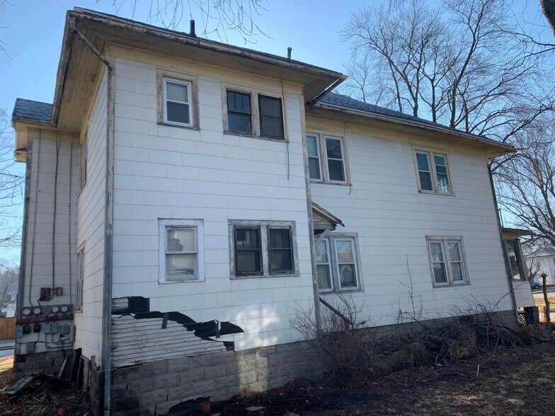 More Photos Of 311 E Joy St, Red Oak Apartments For Sale