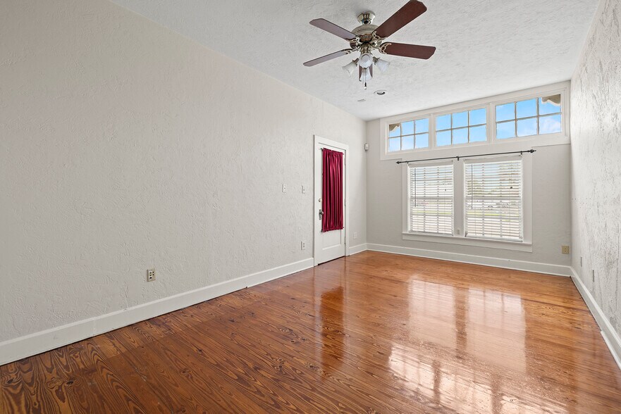 More Photos Of 7024 Central Ave, Saint Petersburg Medical For Lease