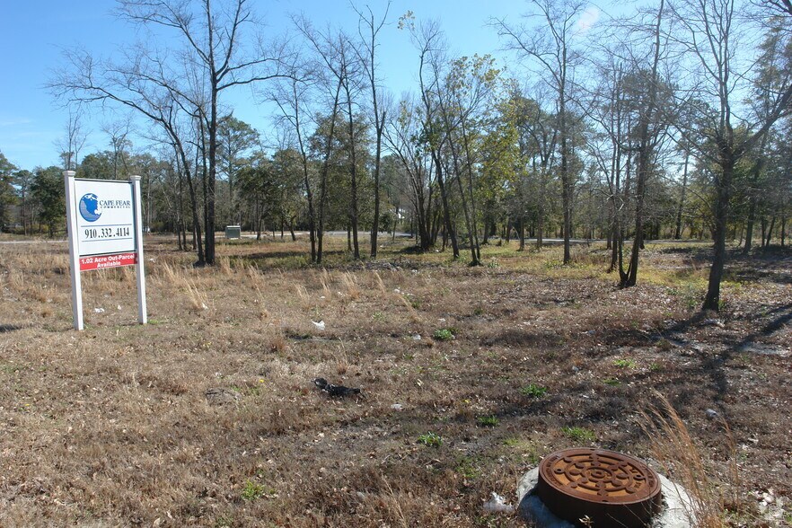 More Photos Of 8262 Market St, Wilmington Land For Lease