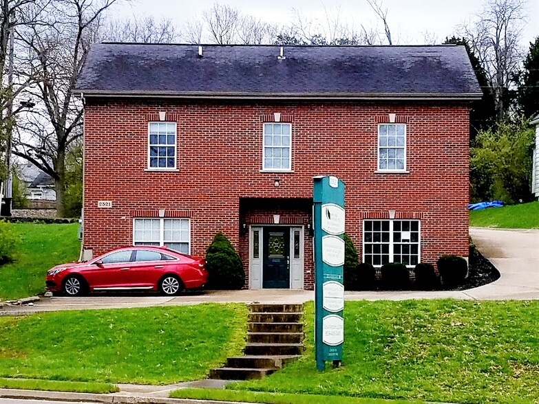 Primary Photo Of 2521 Anderson Rd, Crescent Springs Office For Lease