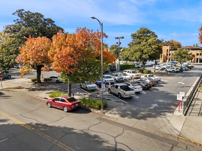 More Photos Of 441 Salem St, Chico Parking Lot For Sale