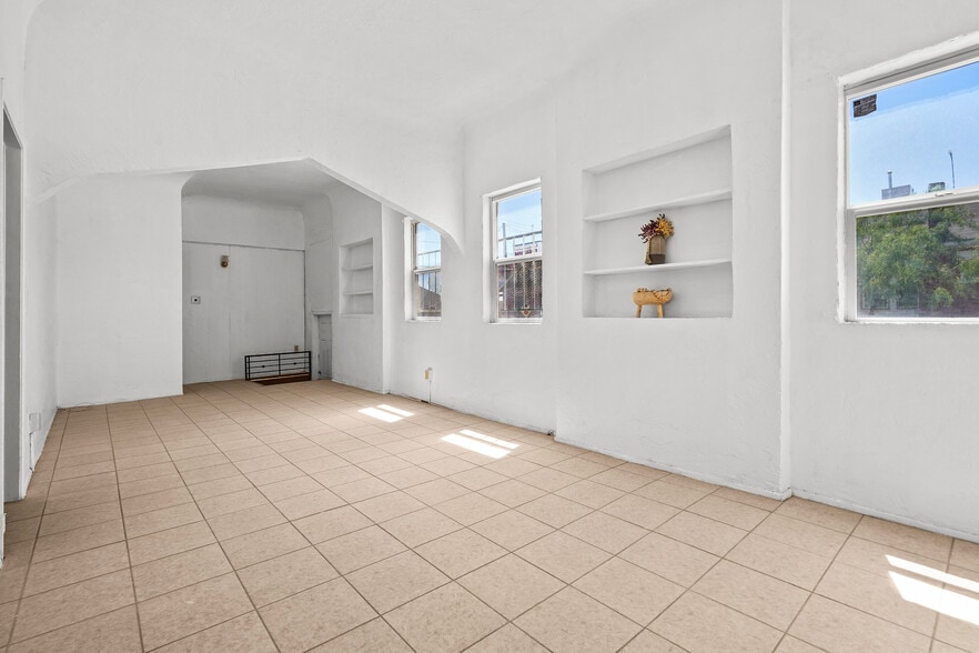 More Photos Of 1600 Wyoming Ave, El Paso Storefront Retail Residential For Sale