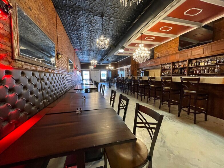 More Photos Of 117 N Jefferson Ave, Eatonton Storefront For Sale