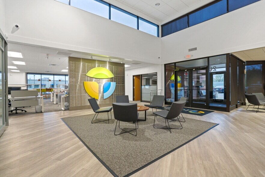 More Photos Of 201 Outerbelt St, Columbus Office For Sale