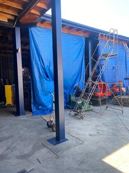 More Photos Of 9281 Borden Ave, Sun Valley Unknown For Lease