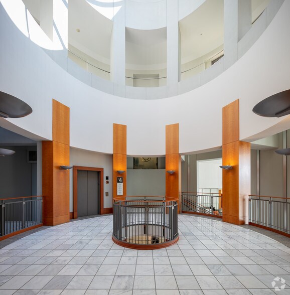 More Photos Of 3424 Peachtree Rd NE, Atlanta Office For Lease