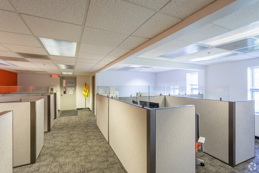 More Photos Of 41 Cairns Rd, Mansfield Warehouse For Sale