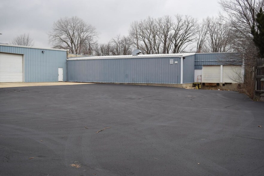 More Photos Of 3737 Douglas Ave, Racine Manufacturing For Lease
