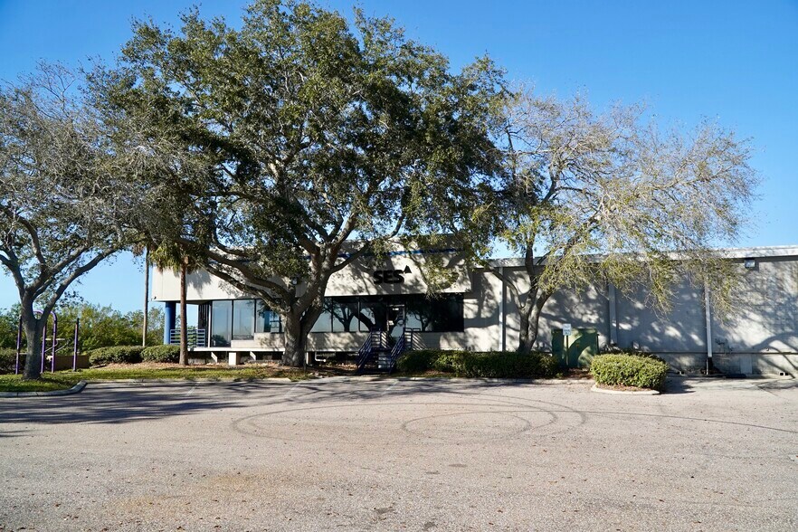 More Photos Of 5850 W Cypress St, Tampa Office For Lease