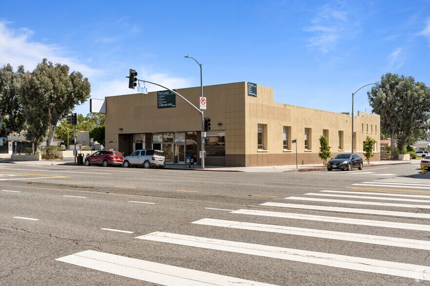 More Photos Of 3250 Glendale Blvd, Los Angeles Storefront Retail Office For Lease