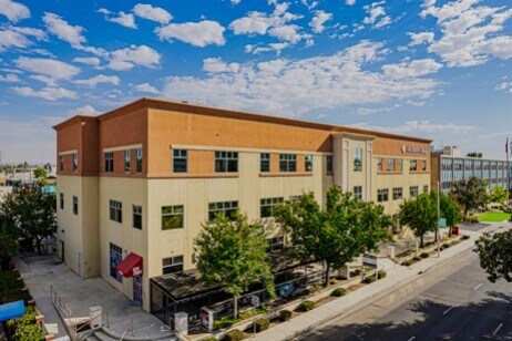 More Photos Of 900 Truxtun Ave, Bakersfield Office For Lease