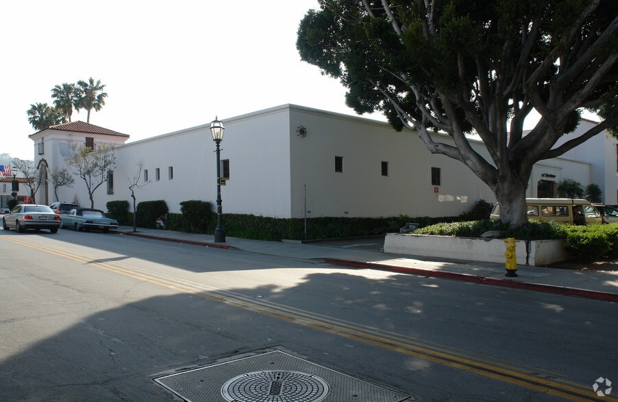 More Photos Of 610 State St, Santa Barbara Storefront Retail Office For Lease