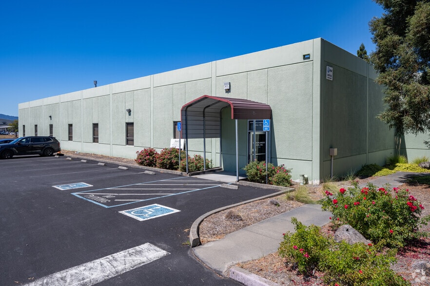 Primary Photo Of 3645 N Laughlin Rd, Santa Rosa Warehouse For Lease