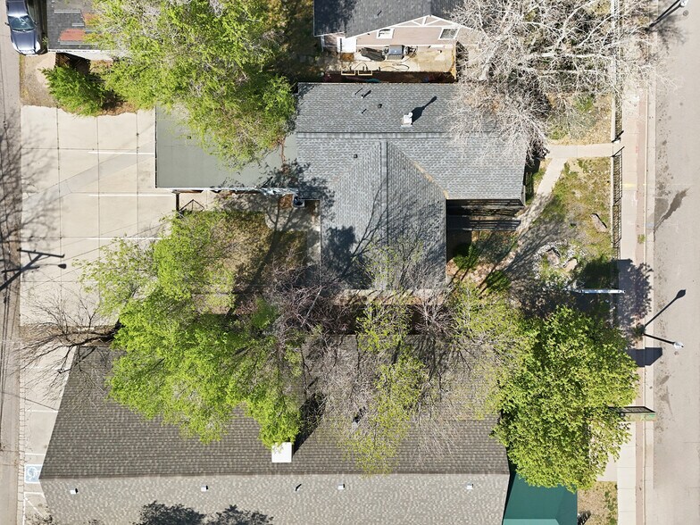 More Photos Of 2553 Sheridan Blvd, Edgewater Storefront Retail Office For Sale