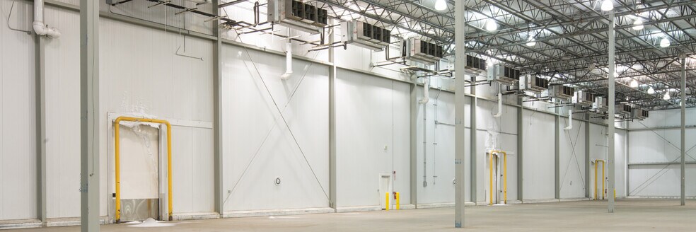 More Photos Of 245 S Franklin Rd, Indianapolis Refrigeration Cold Storage For Lease