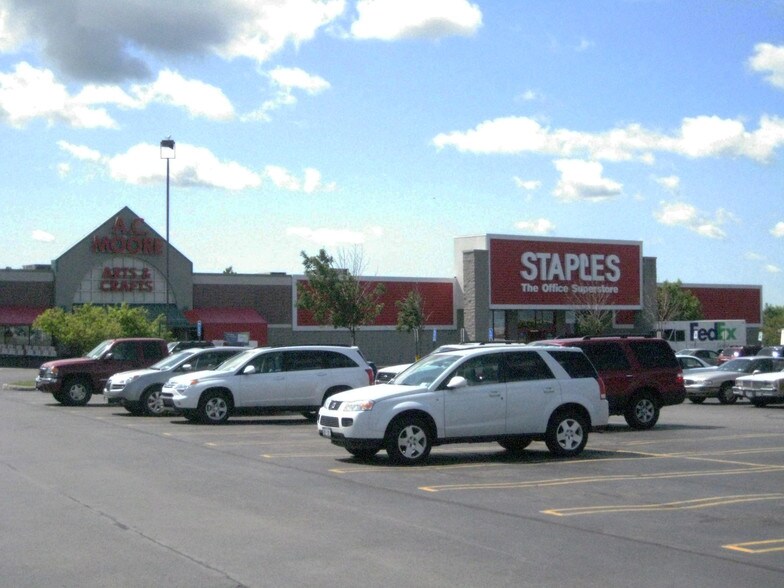 More Photos Of 4100-4160 State Route 31, Clay Unknown For Lease