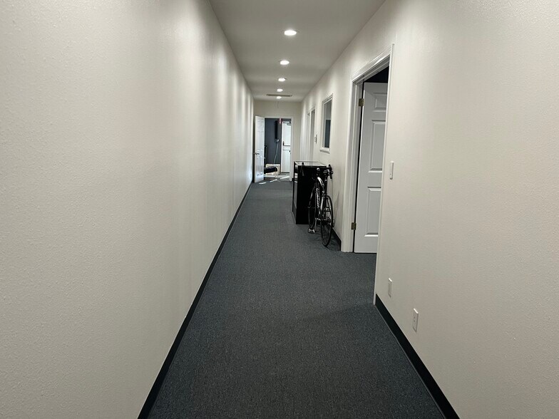 More Photos Of 3483 Old Conejo Rd, Newbury Park Warehouse For Lease