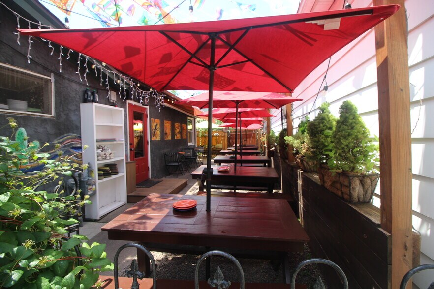 More Photos Of 49 N Main St, Lambertville Restaurant For Sale