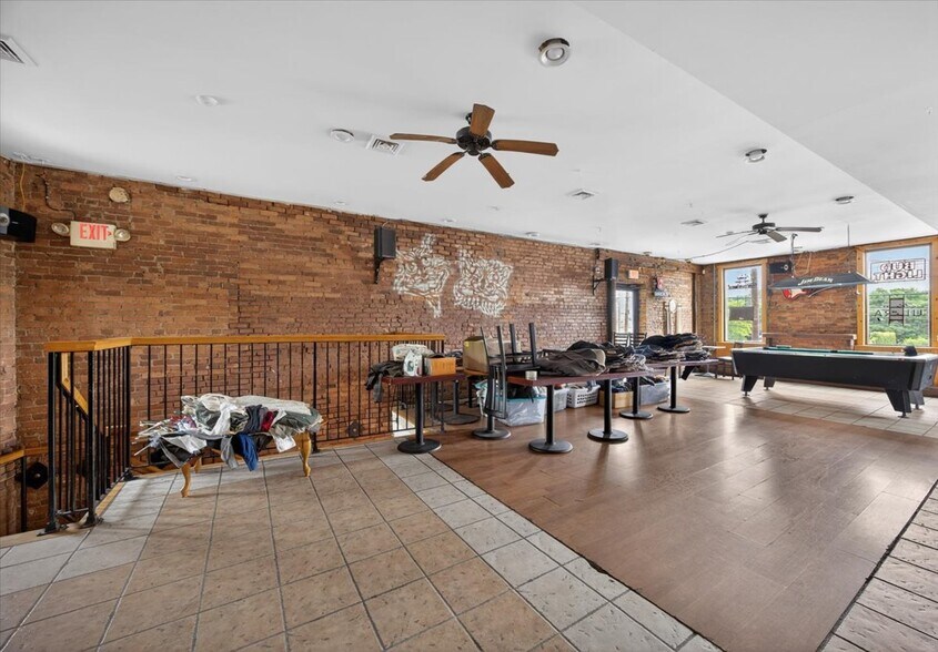 More Photos Of 650-654 S Main St, Wilkes-Barre Bar For Sale