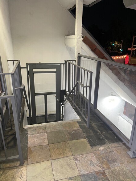 More Photos Of 13313-13321 Ventura Blvd, Sherman Oaks Office For Lease