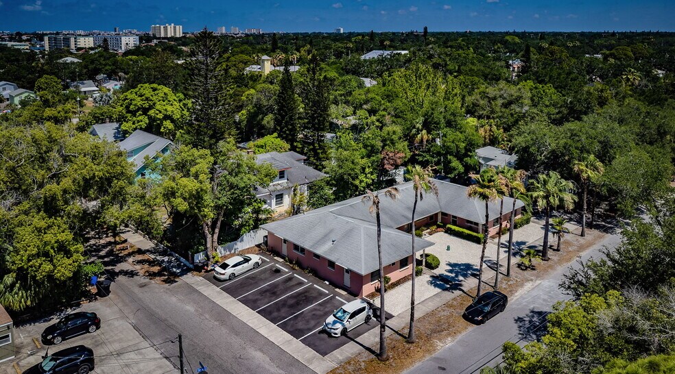 More Photos Of 3025 54th St S, Gulfport Apartments For Sale