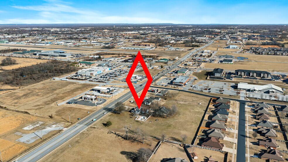 More Photos Of 1261 SW Regional Airport Blvd, Bentonville Land For Sale