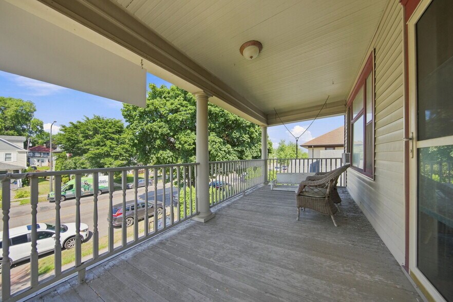 More Photos Of 1208 Grand Ave, Saint Paul Storefront Retail Office For Sale