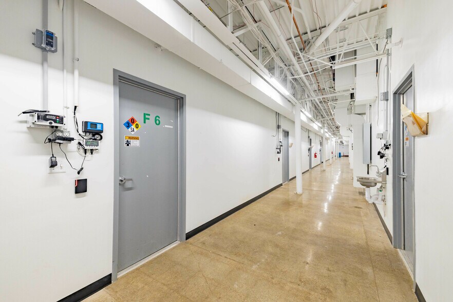 More Photos Of 4505 Oakman Blvd, Detroit Industrial For Sale