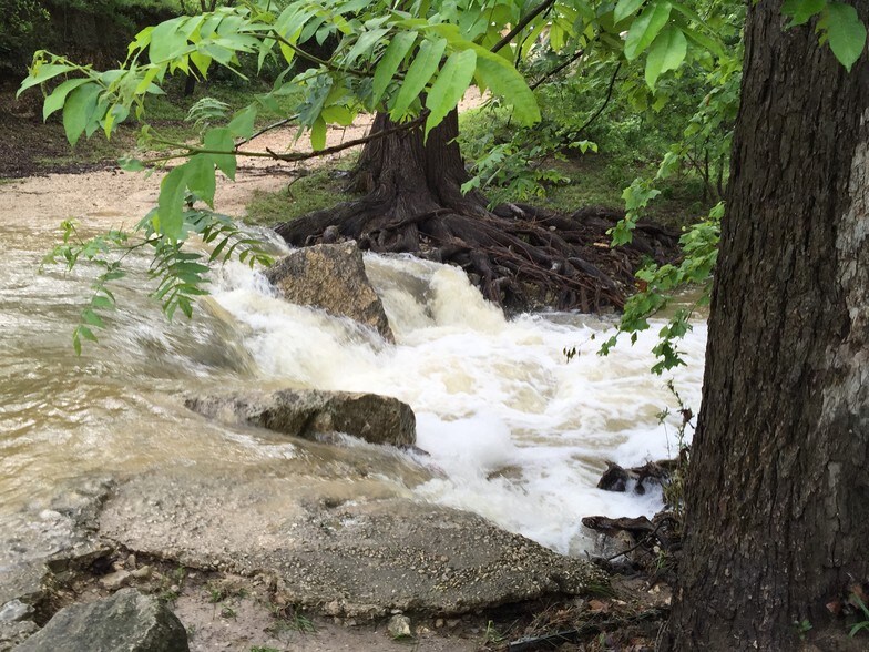 More Photos Of 7070 S US Highway 83, Concan Hotel For Sale