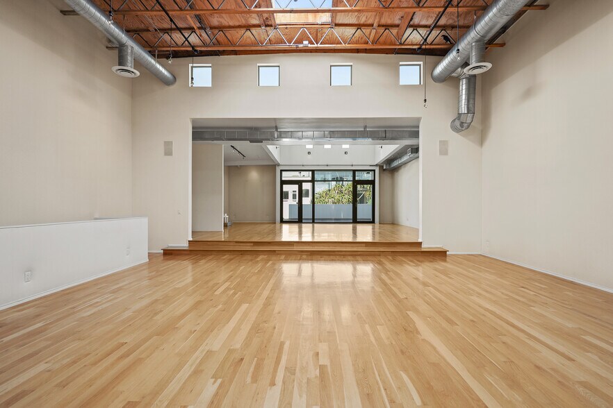 More Photos Of 1514 Abbot Kinney Blvd, Los Angeles Loft Creative Space For Lease