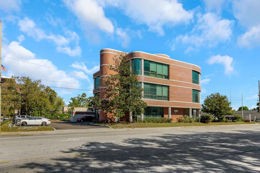 More Photos Of 701 N Westshore Blvd, Tampa Coworking Space