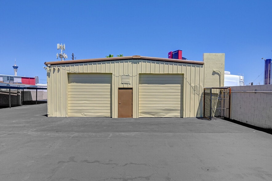 More Photos Of 2951 Westwood Dr, Las Vegas Distribution For Lease