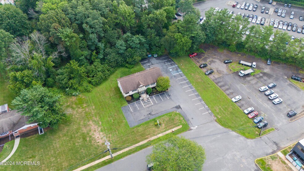 More Photos Of 98 Craig Rd, Manalapan Township Office For Sale