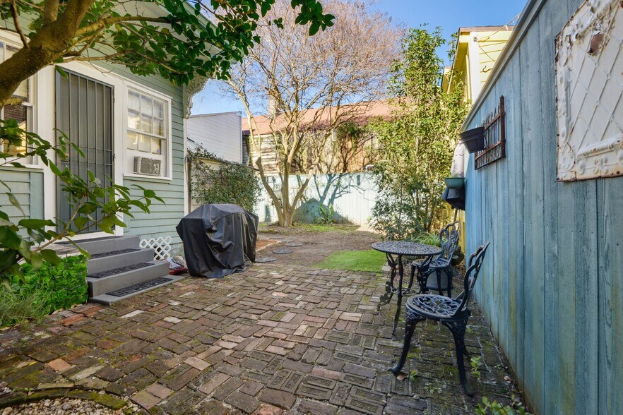 More Photos Of 1933 Esplanade Ave, New Orleans Multifamily For Sale