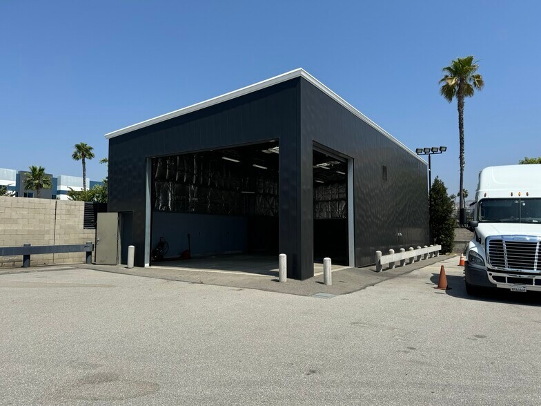 More Photos Of 2940 N Hollywood Way, Burbank Land For Lease