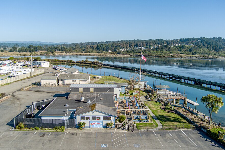 More Photos Of 1901 Buhne, Eureka Restaurant For Sale