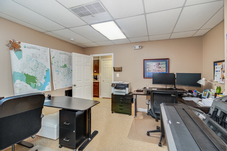 More Photos Of 419 Chatham Square Office Park, Fredericksburg Office For Lease