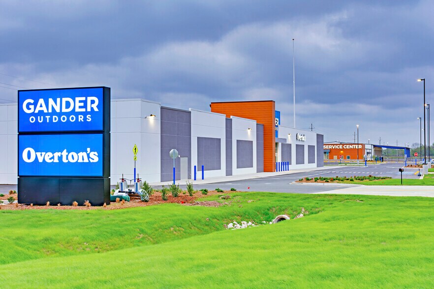 More Photos Of 2314 N Frontage Rd, Breaux Bridge Freestanding For Lease