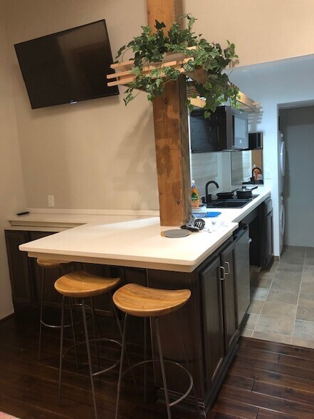 More Photos Of 317 South Ave, Springfield Apartments For Sale