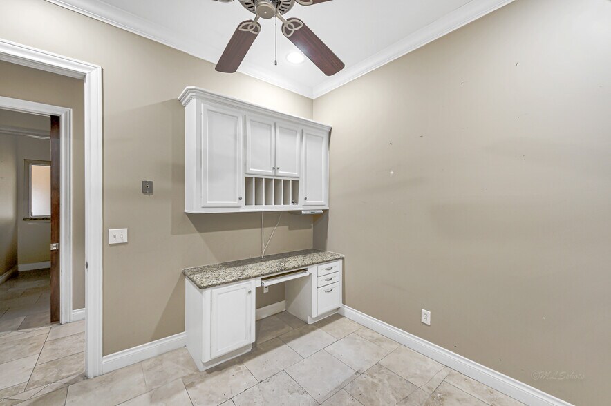 More Photos Of 607 Park Grove Dr, Katy Medical For Lease