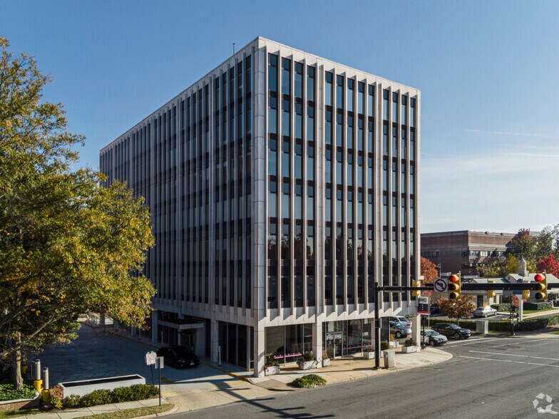 More Photos Of 901 N Washington St, Alexandria Office For Lease